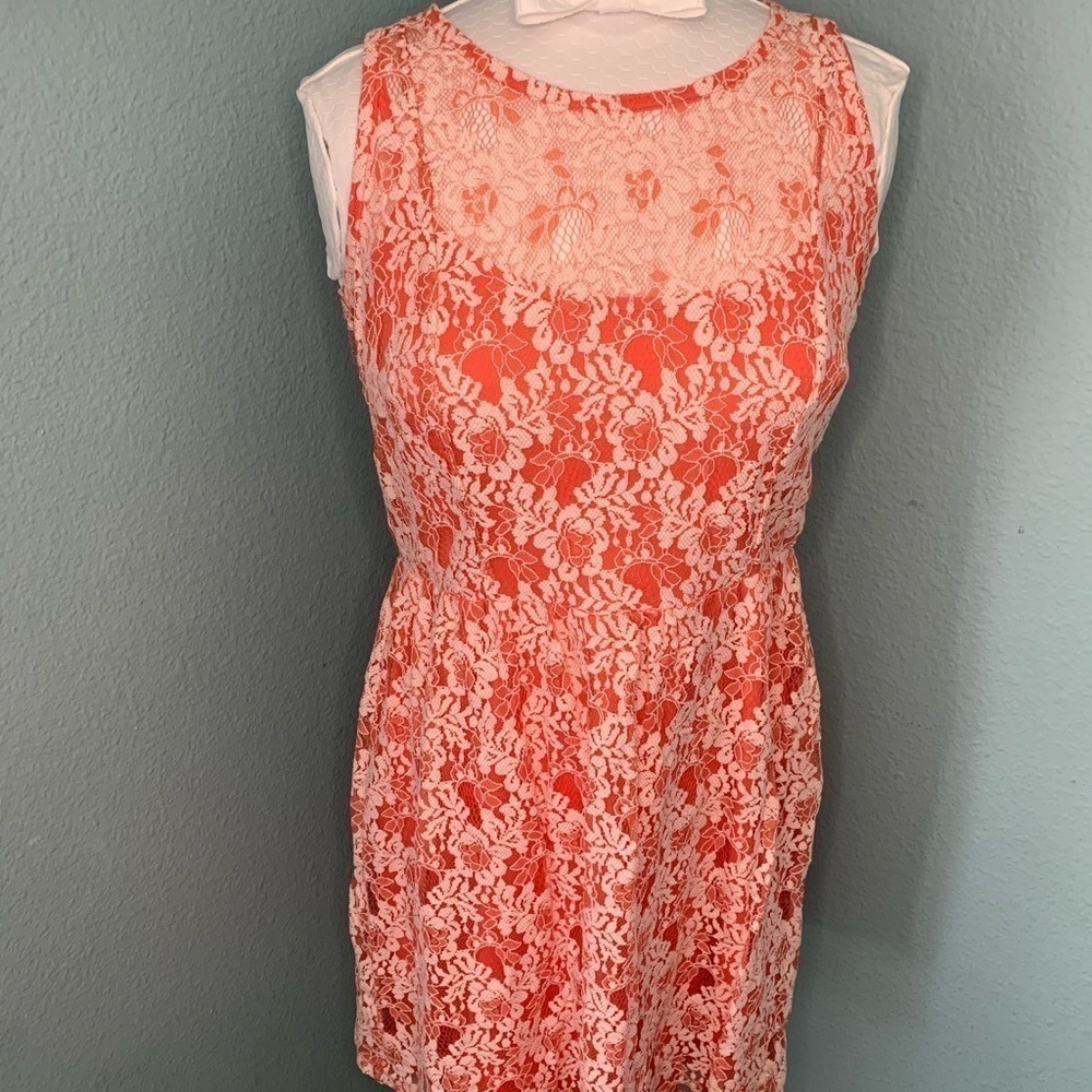 En Focus Coral and White lace dress